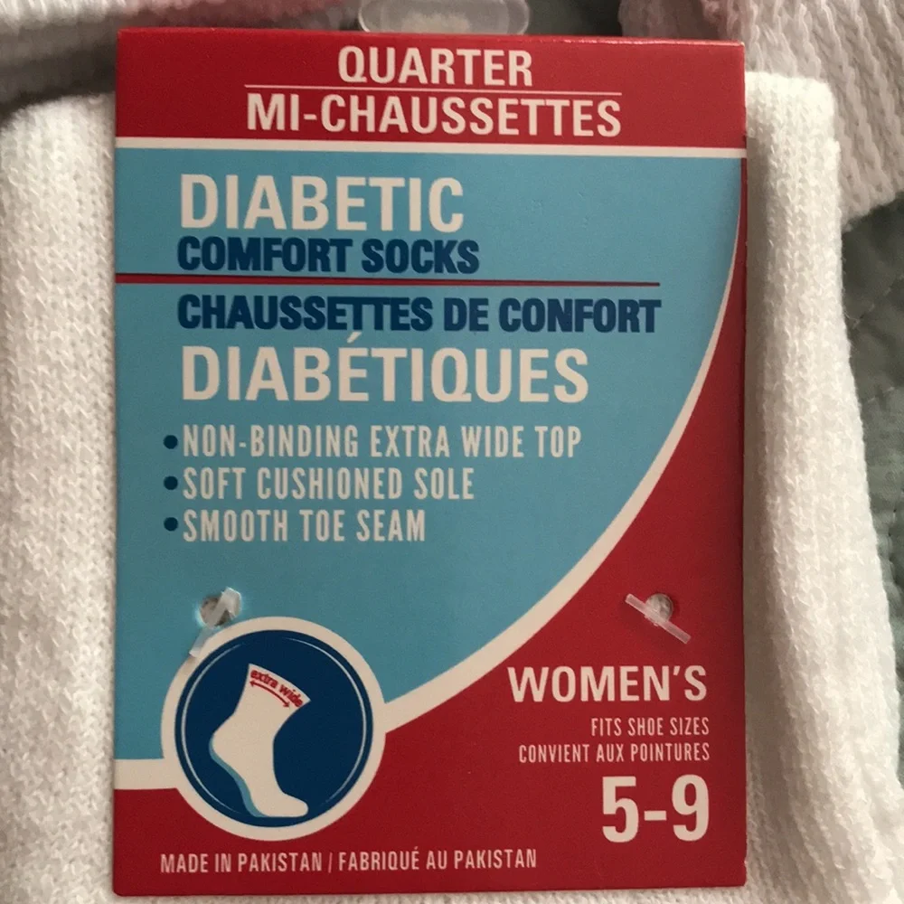 NWT Diabetic Socks - Picture 3 of 5